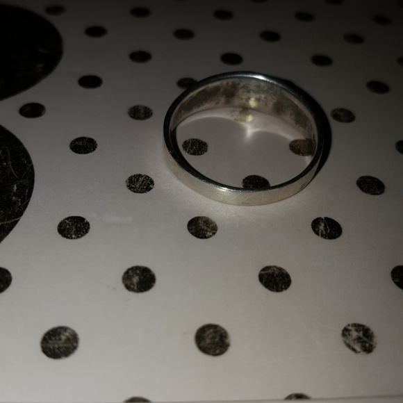 Ring - Picture 2 of 2